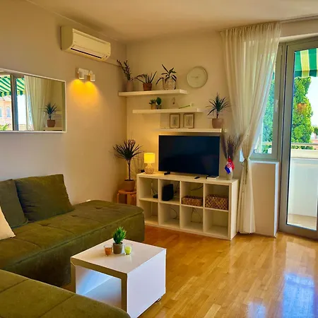 Marimari Apartment *