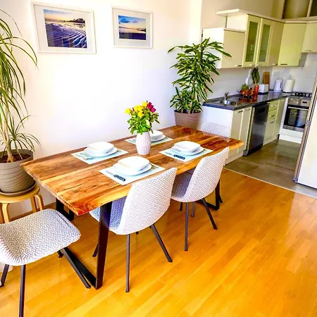 Marimari Lejlighed *